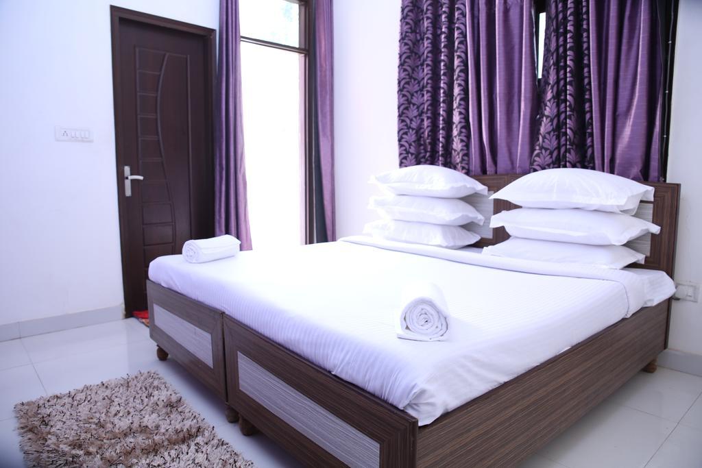 Hotel Airport Land New Delhi Bilik gambar